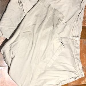 KUT capris. Size 18W. Excellent condition.